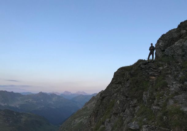 Martina Wendinger | Denklingen - Systemische Einzelberatung, das Bild zeigt einen Mann auf einem Berg